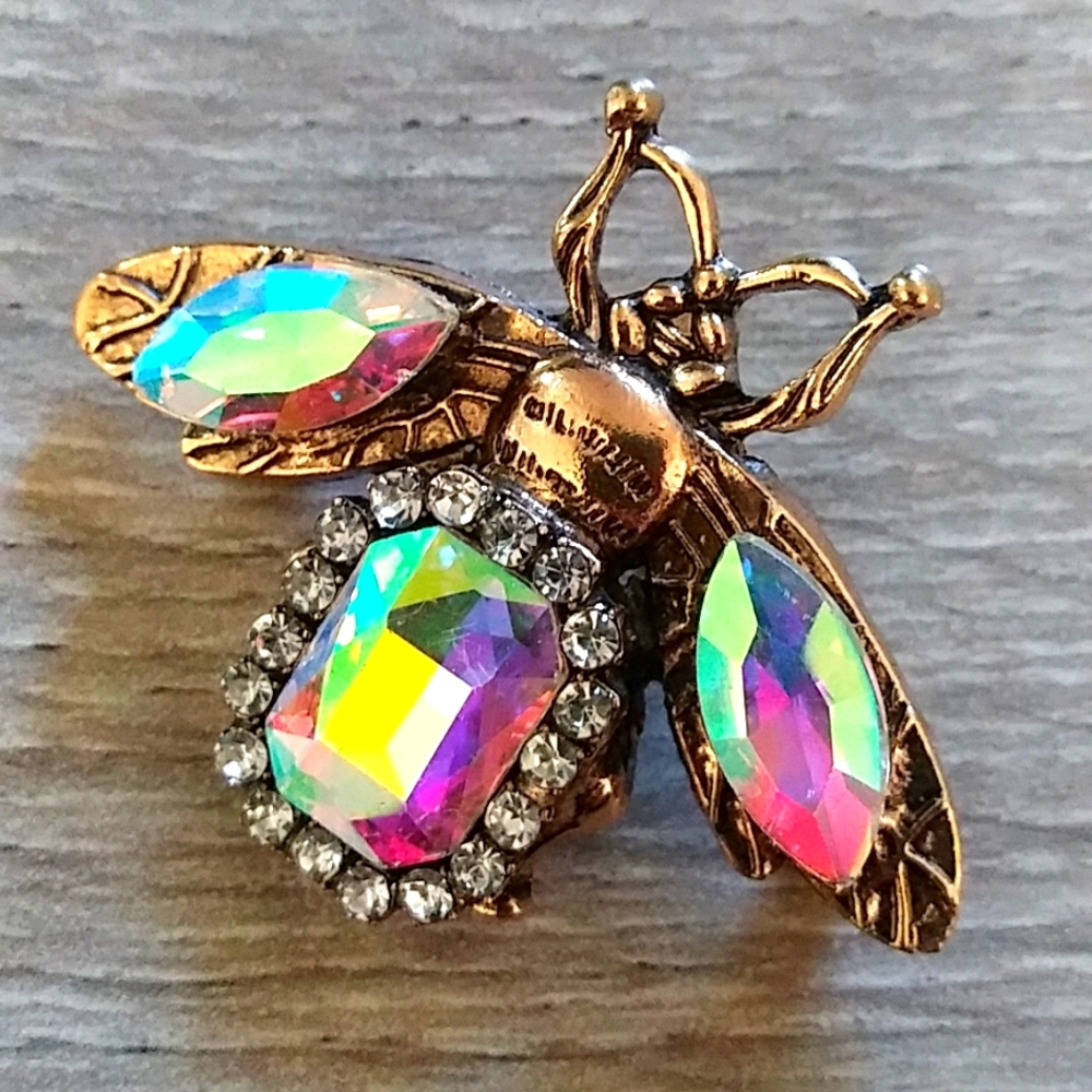 Crystal bee brooch